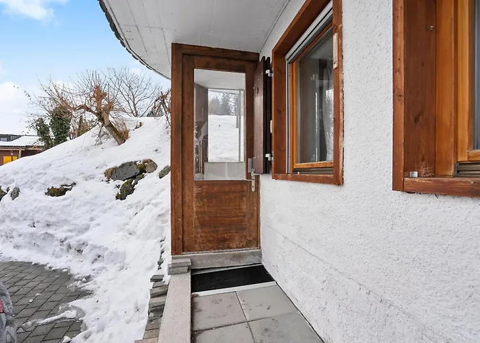 Joy - Idyllische Bergsicht *